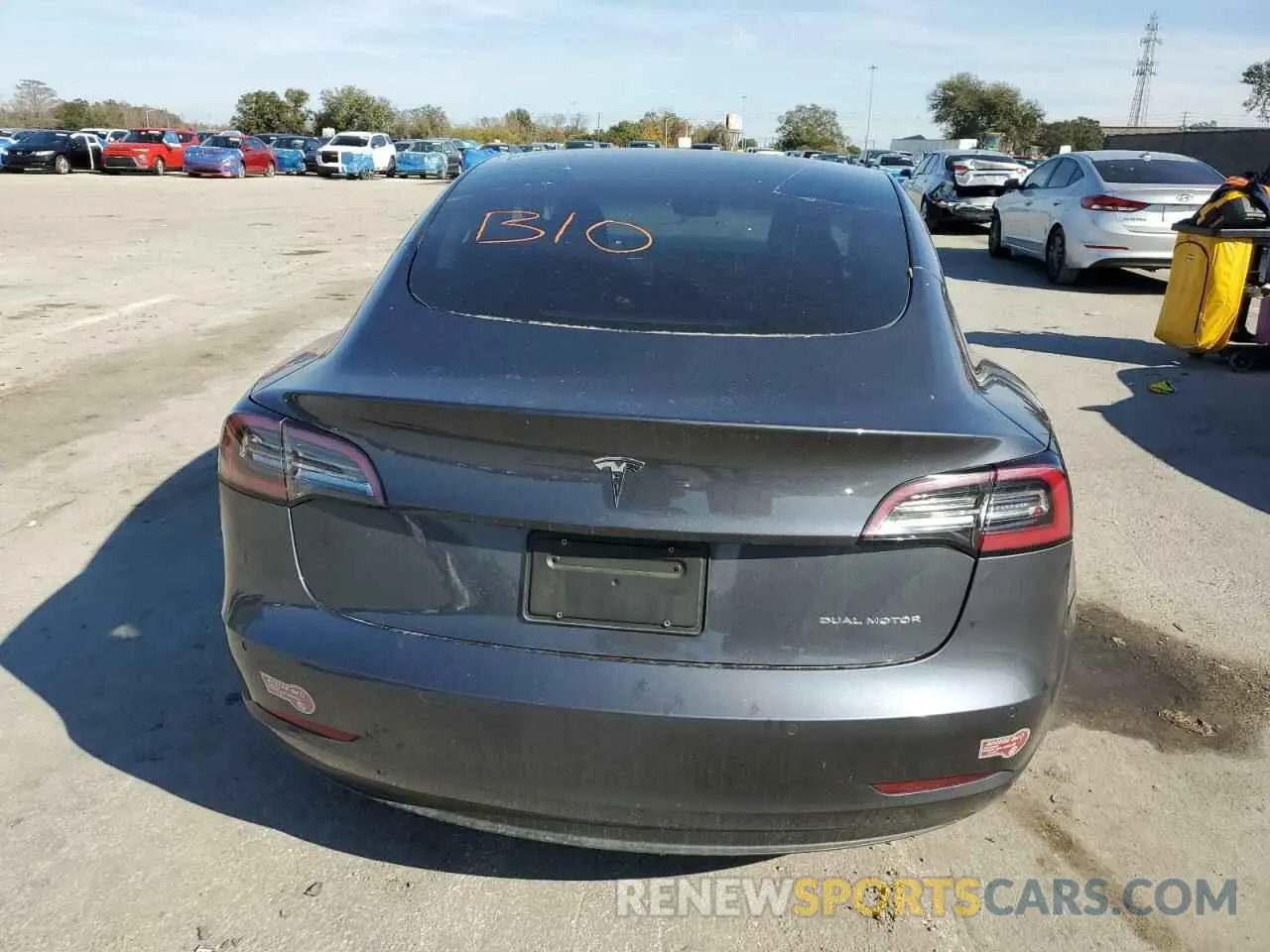 6 Photograph of a damaged car 5YJ3E1EBXNF145554 TESLA MODEL 3 2022