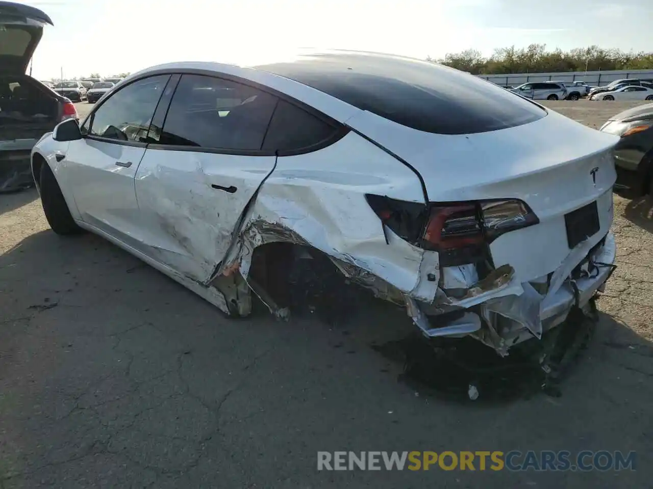 2 Photograph of a damaged car 5YJ3E1EBXNF153654 TESLA MODEL 3 2022