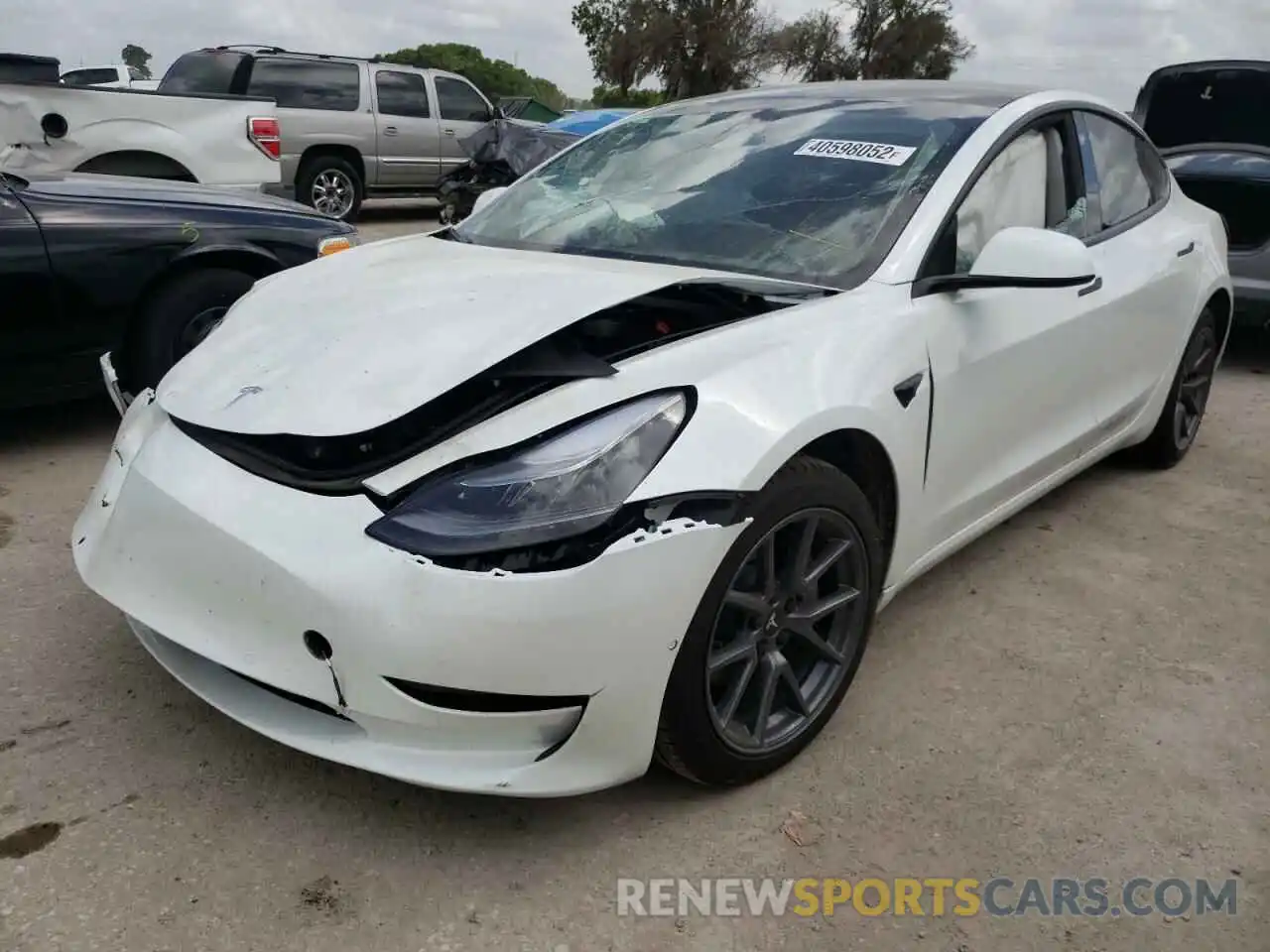 2 Photograph of a damaged car 5YJ3E1EBXNF159096 TESLA MODEL 3 2022