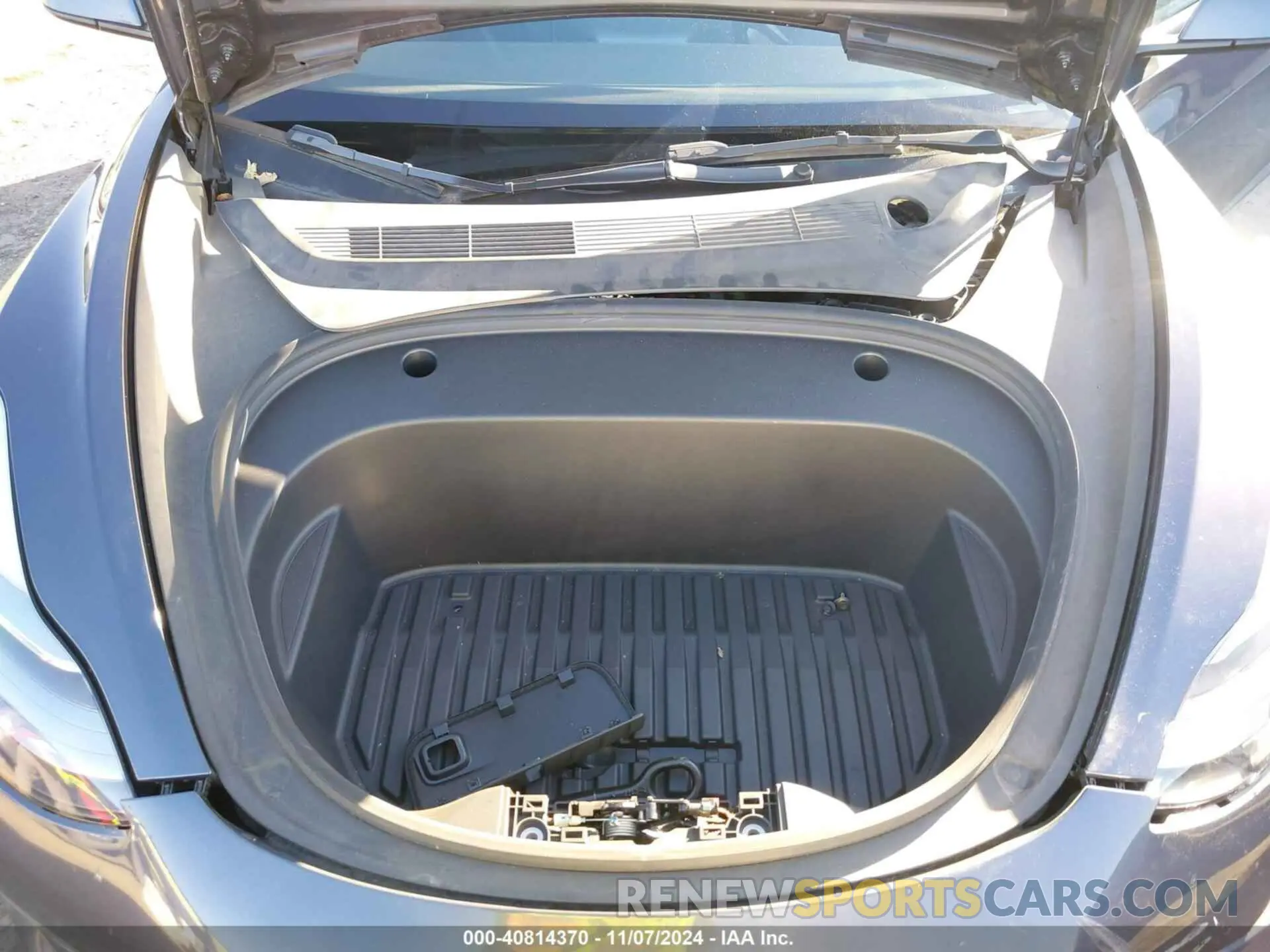 10 Photograph of a damaged car 5YJ3E1EBXNF170518 TESLA MODEL 3 2022