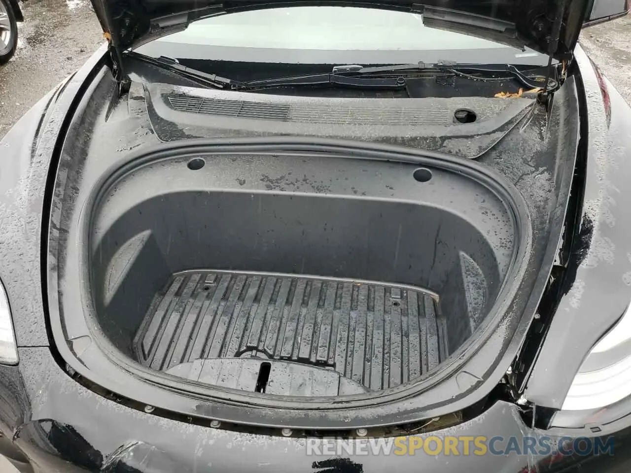 11 Photograph of a damaged car 5YJ3E1EBXNF185018 TESLA MODEL 3 2022