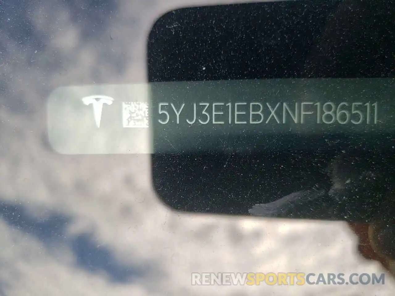 10 Photograph of a damaged car 5YJ3E1EBXNF186511 TESLA MODEL 3 2022