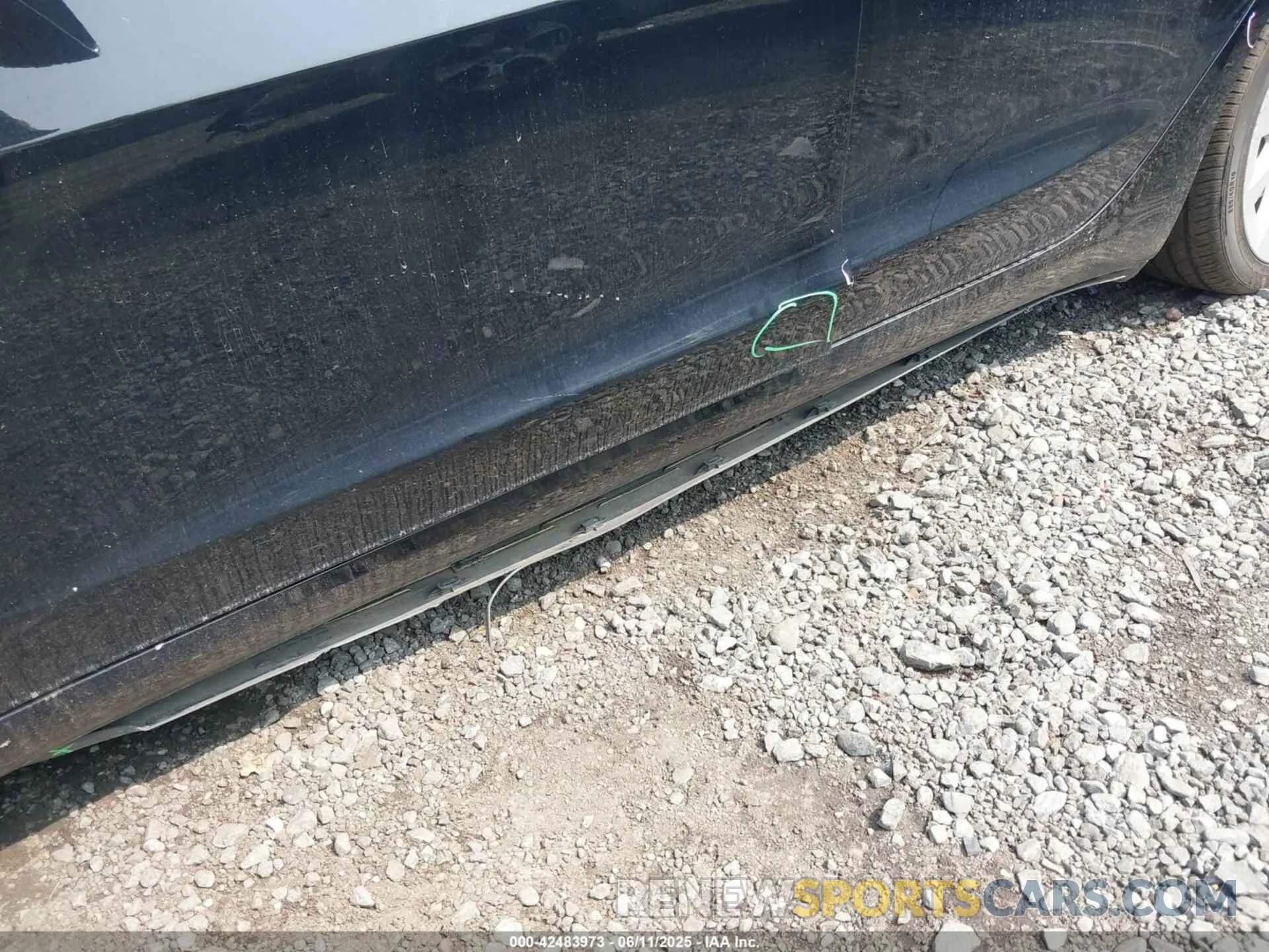 19 Photograph of a damaged car 5YJ3E1EBXNF200343 TESLA MODEL 3 2022
