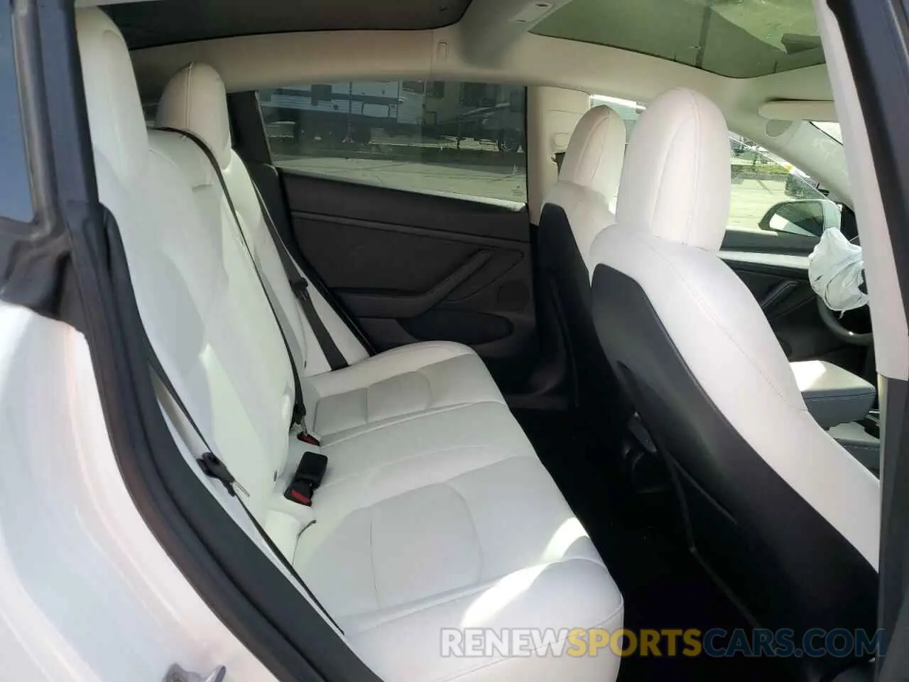 11 Photograph of a damaged car 5YJ3E1EBXNF204506 TESLA MODEL 3 2022