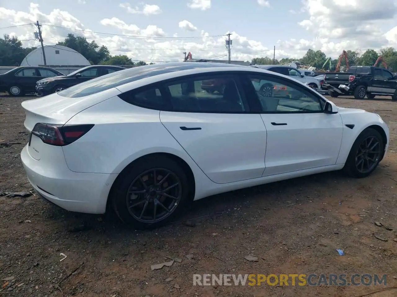 3 Photograph of a damaged car 5YJ3E1EBXNF207681 TESLA MODEL 3 2022