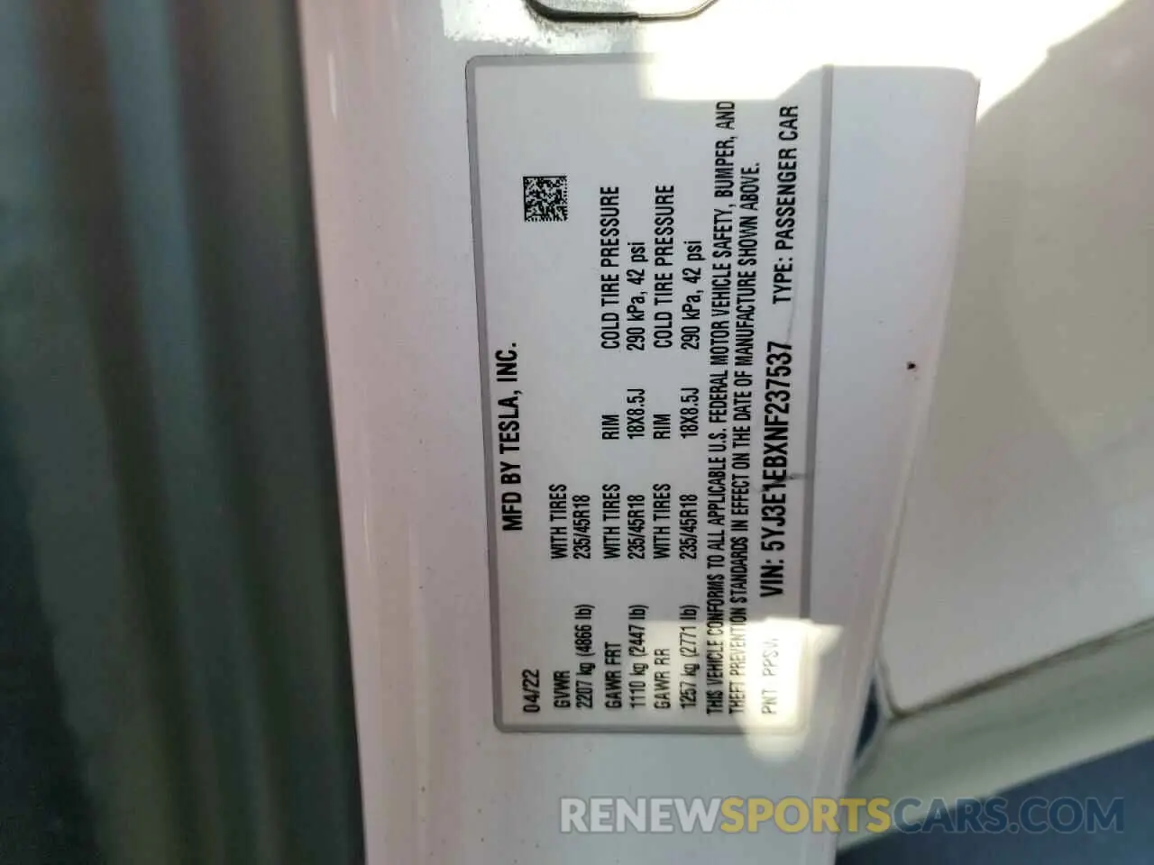 15 Photograph of a damaged car 5YJ3E1EBXNF237537 TESLA MODEL 3 2022