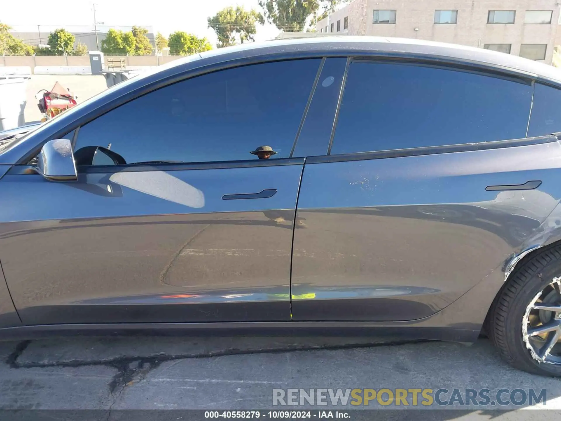 15 Photograph of a damaged car 5YJ3E1EBXNF245864 TESLA MODEL 3 2022