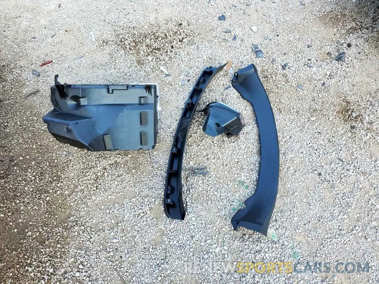 13 Photograph of a damaged car 5YJ3E1EBXNF286169 TESLA MODEL 3 2022