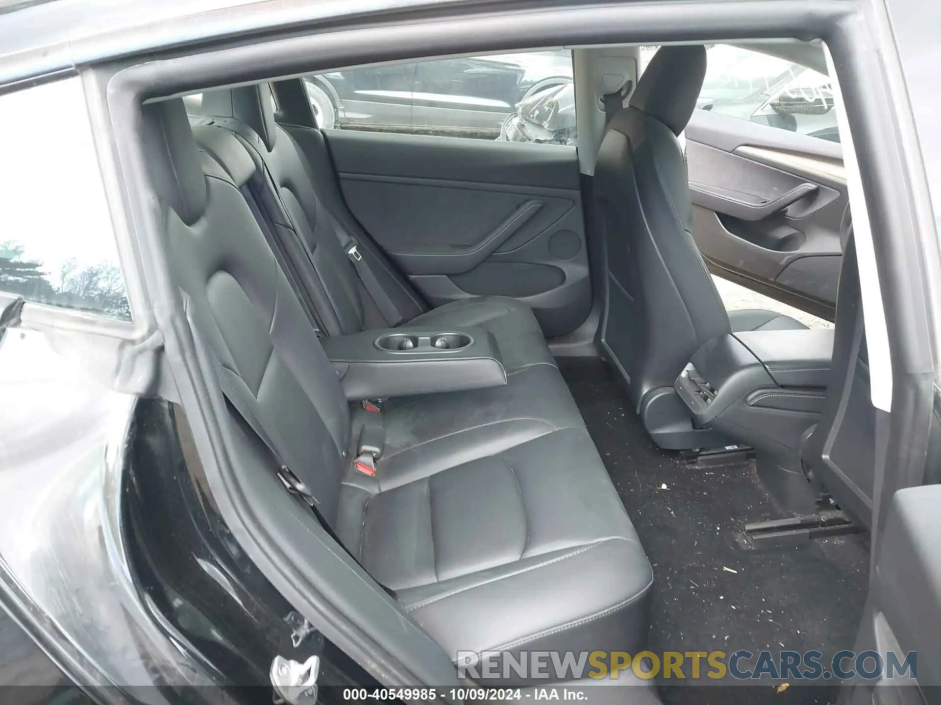 8 Photograph of a damaged car 5YJ3E1EBXNF304878 TESLA MODEL 3 2022