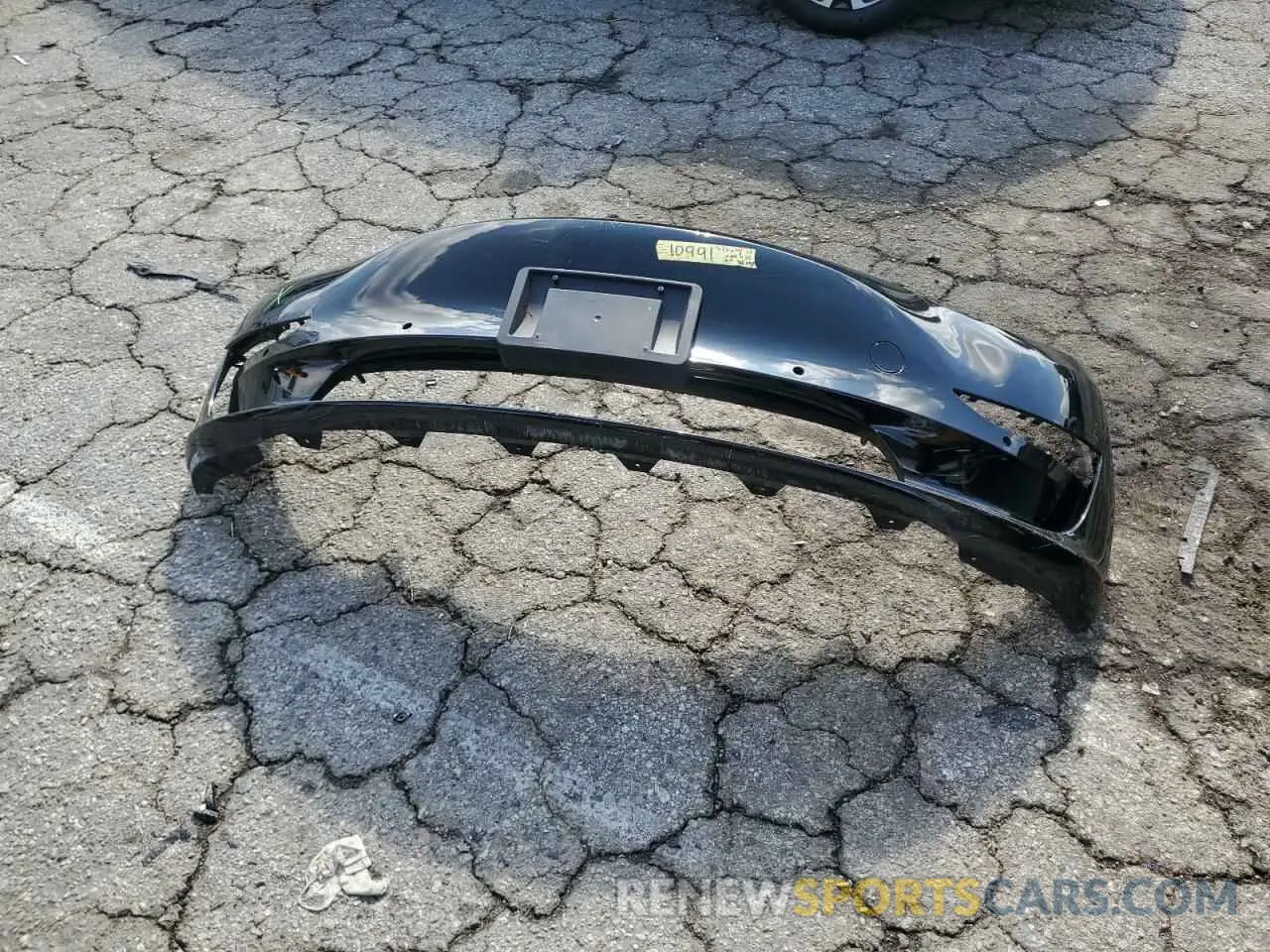 12 Photograph of a damaged car 5YJ3E1EBXNF304895 TESLA MODEL 3 2022