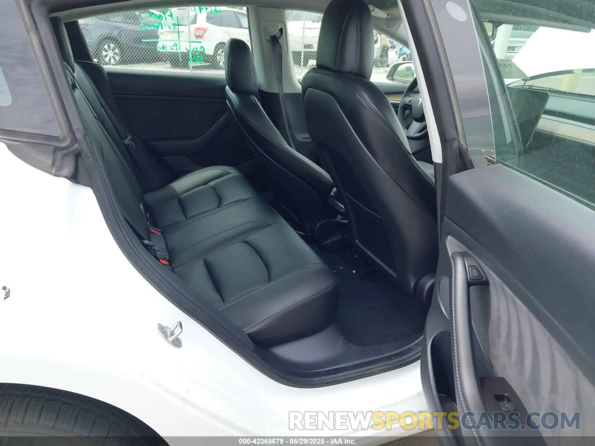 8 Photograph of a damaged car 5YJ3E1EBXNF319851 TESLA MODEL 3 2022