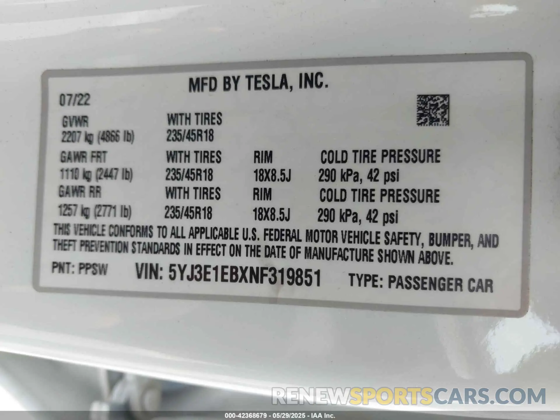 9 Photograph of a damaged car 5YJ3E1EBXNF319851 TESLA MODEL 3 2022