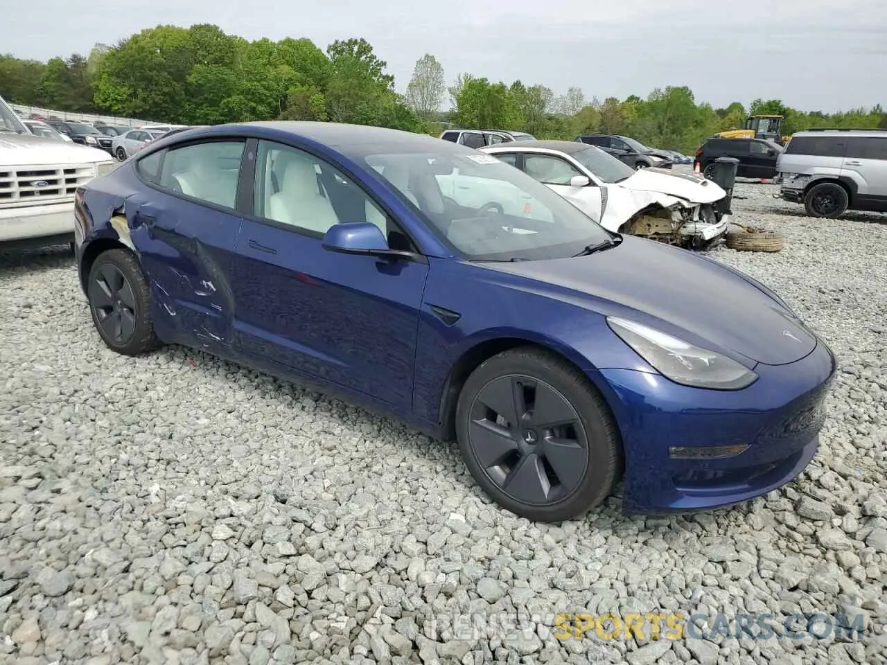 4 Photograph of a damaged car 5YJ3E1EBXNF327514 TESLA MODEL 3 2022