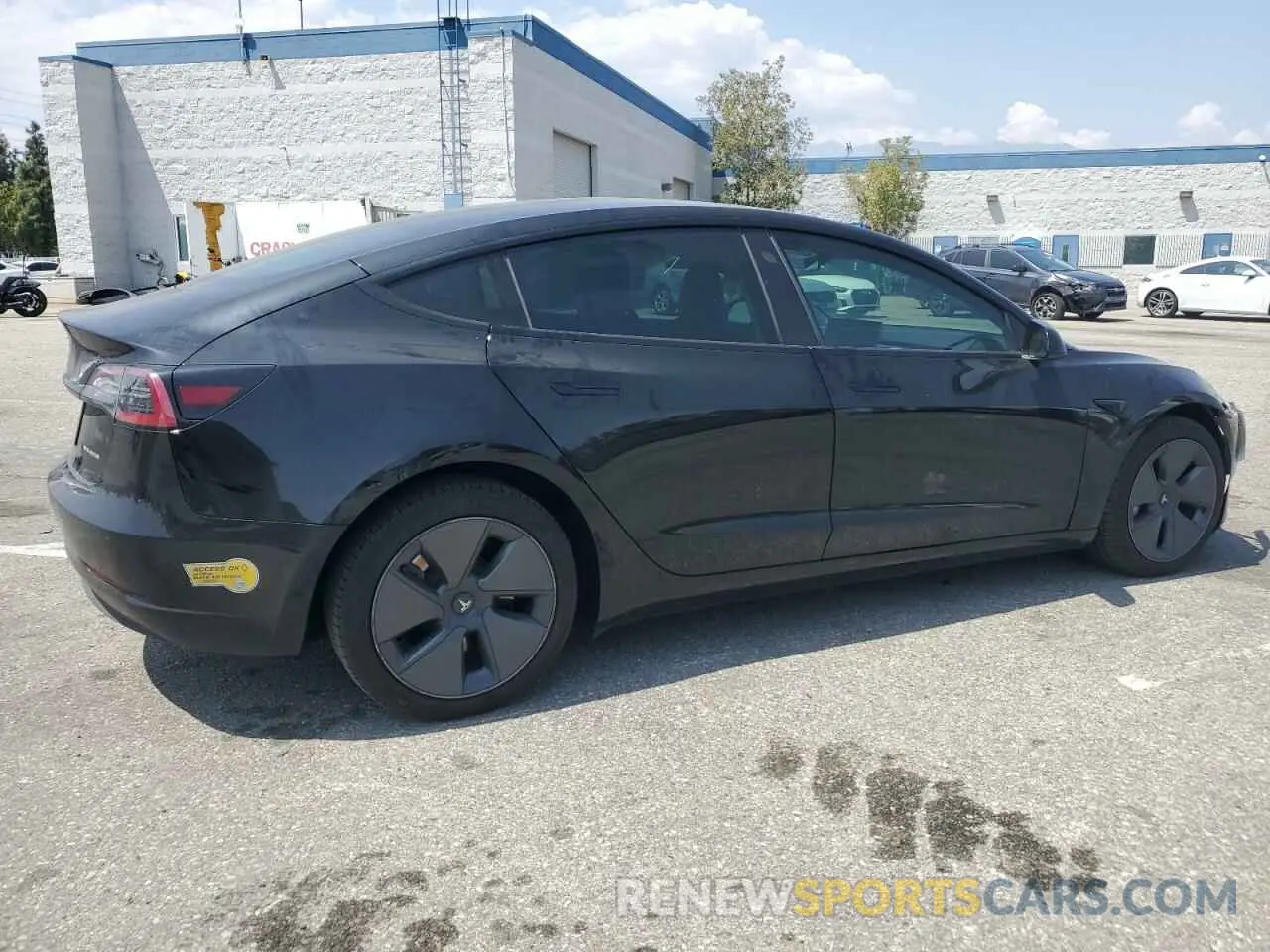 3 Photograph of a damaged car 5YJ3E1EBXNF333183 TESLA MODEL 3 2022