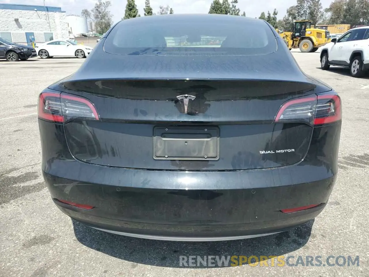 6 Photograph of a damaged car 5YJ3E1EBXNF333183 TESLA MODEL 3 2022