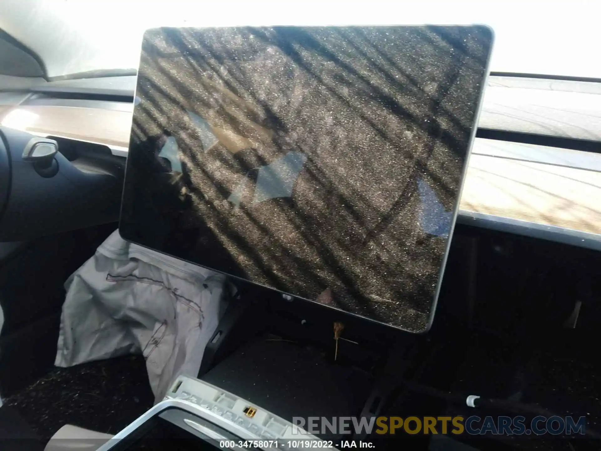 7 Photograph of a damaged car 5YJ3E1EBXNF334561 TESLA MODEL 3 2022