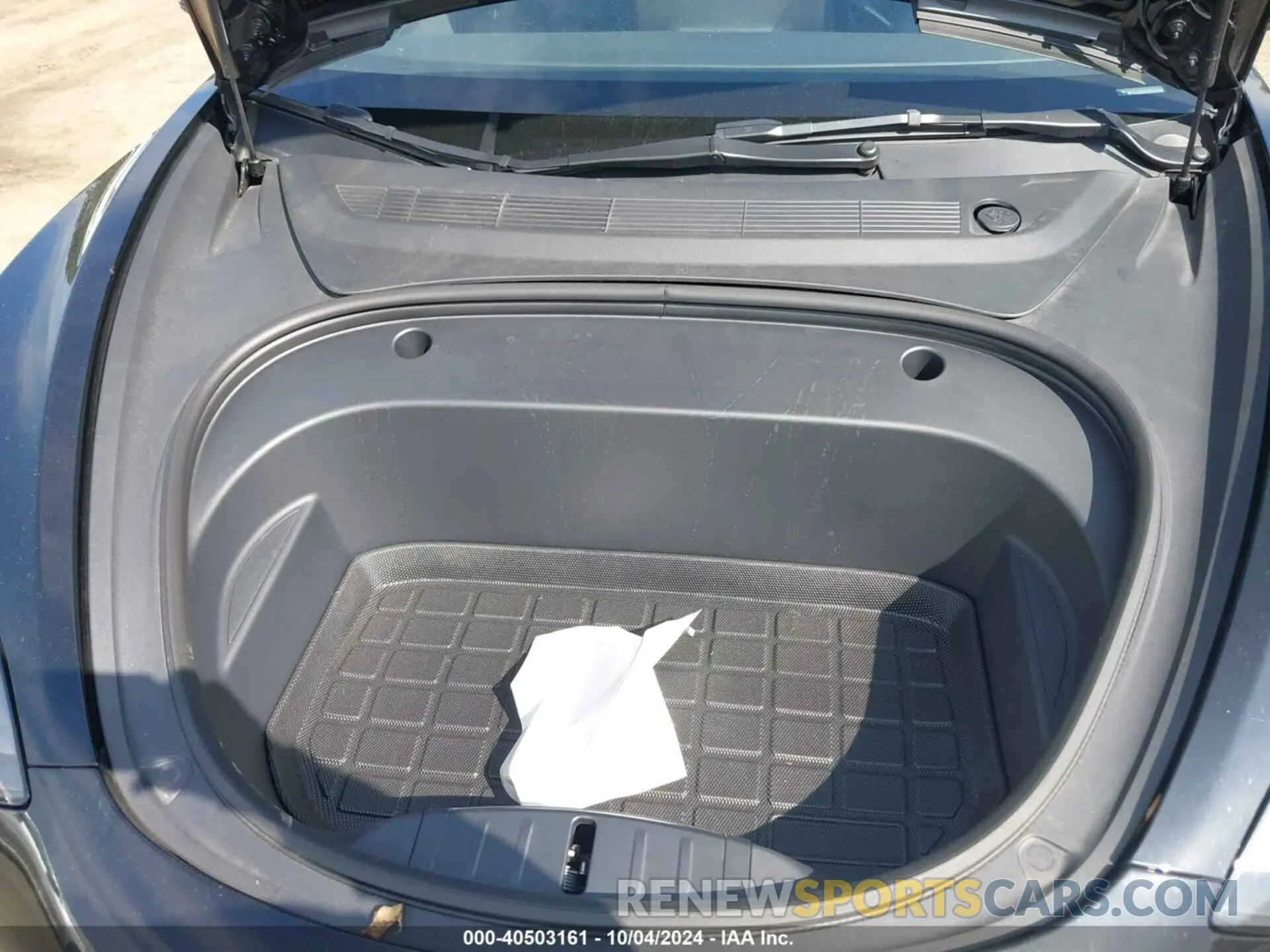 10 Photograph of a damaged car 5YJ3E1EBXNF349514 TESLA MODEL 3 2022