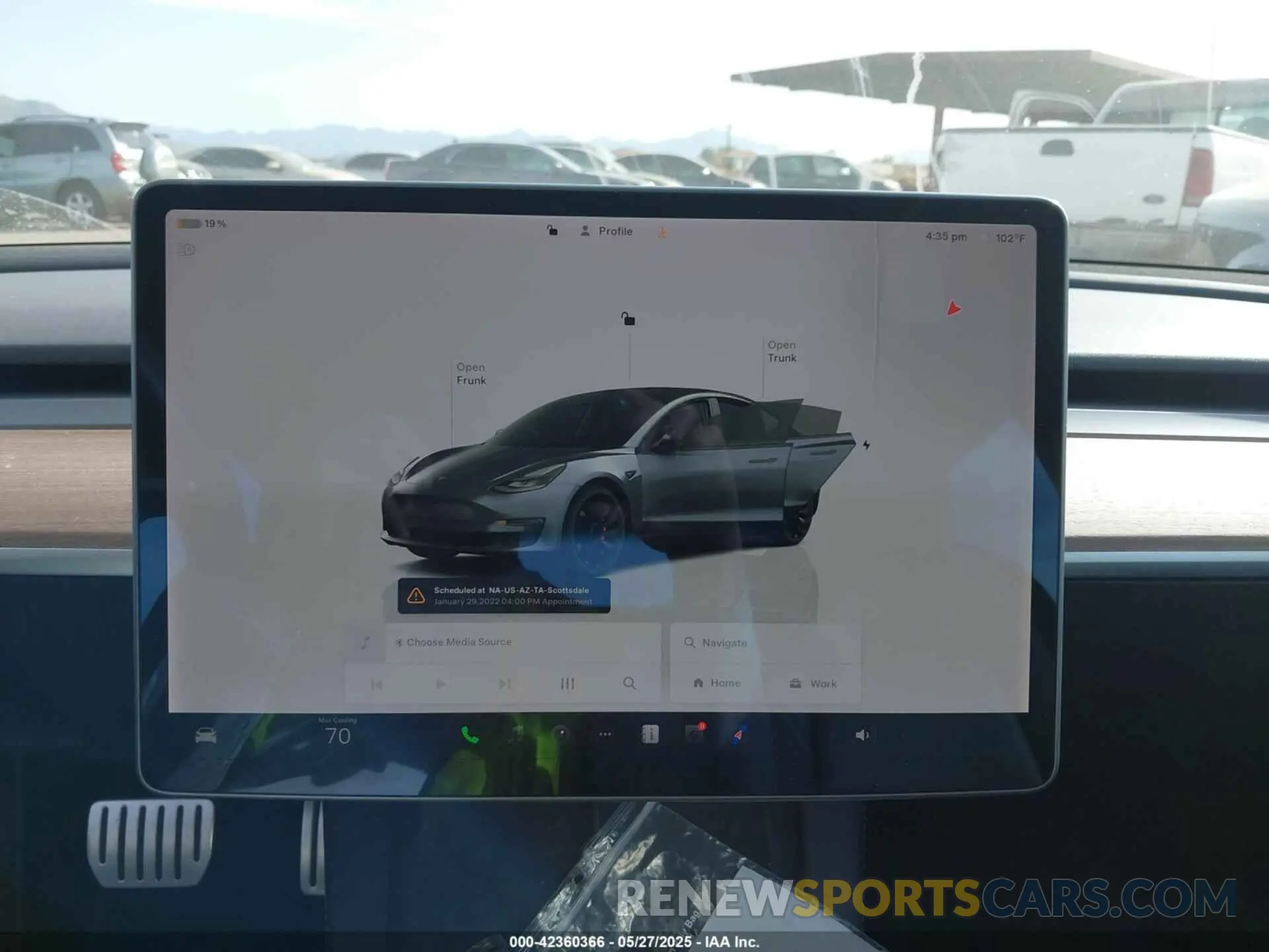 17 Photograph of a damaged car 5YJ3E1EC0NF165739 TESLA MODEL 3 2022
