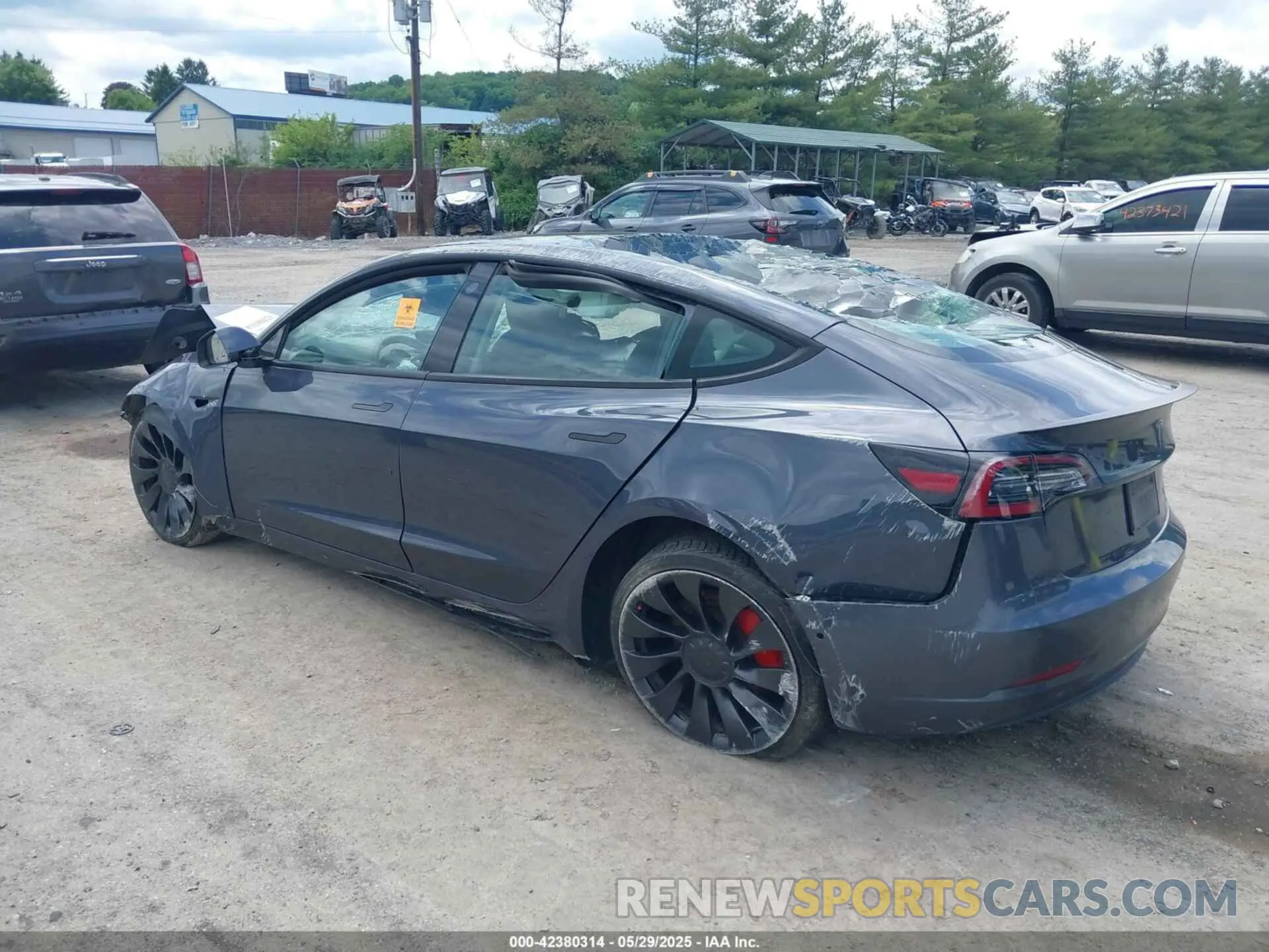 3 Photograph of a damaged car 5YJ3E1EC0NF174232 TESLA MODEL 3 2022