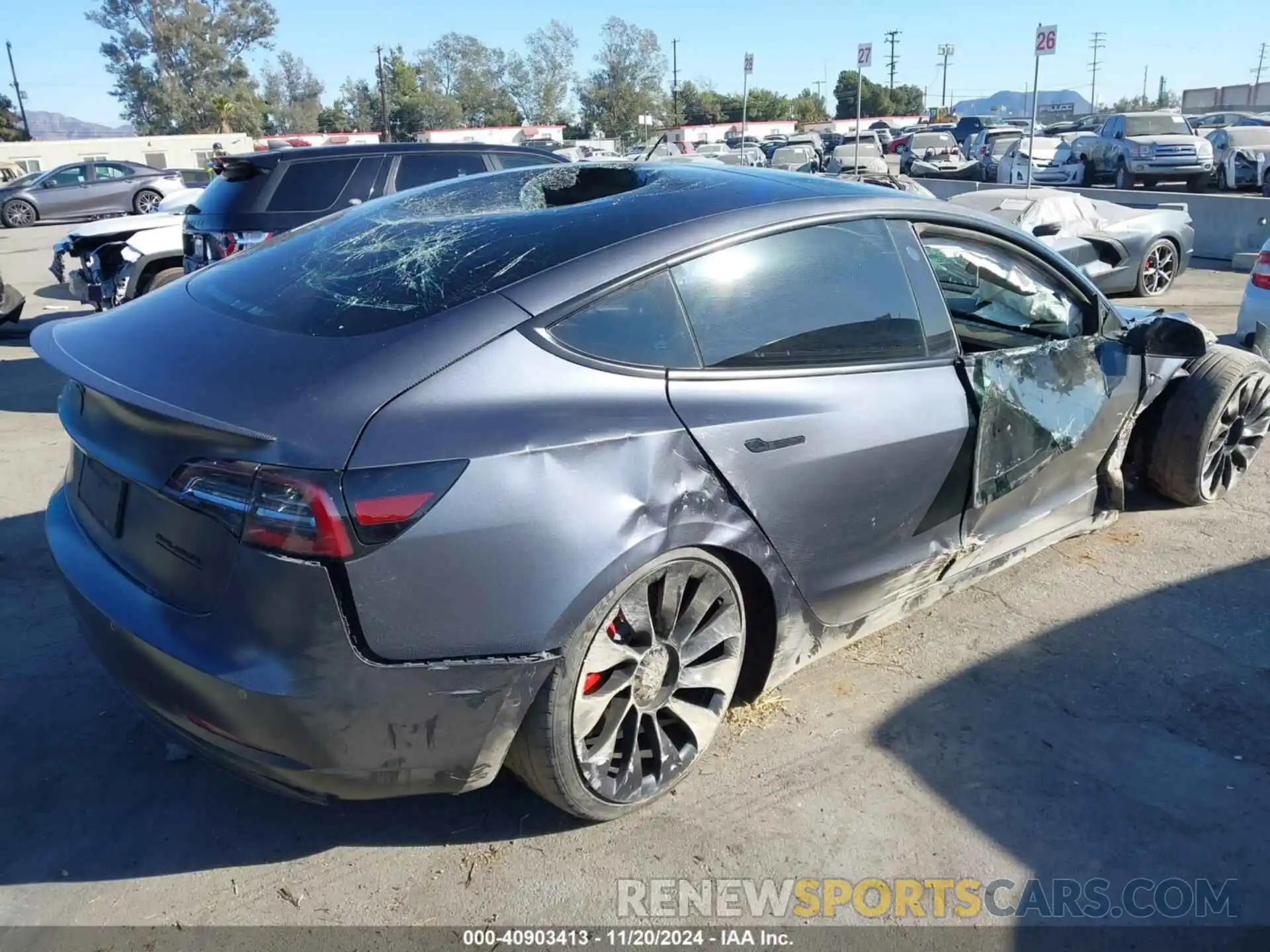 4 Photograph of a damaged car 5YJ3E1EC0NF248295 TESLA MODEL 3 2022