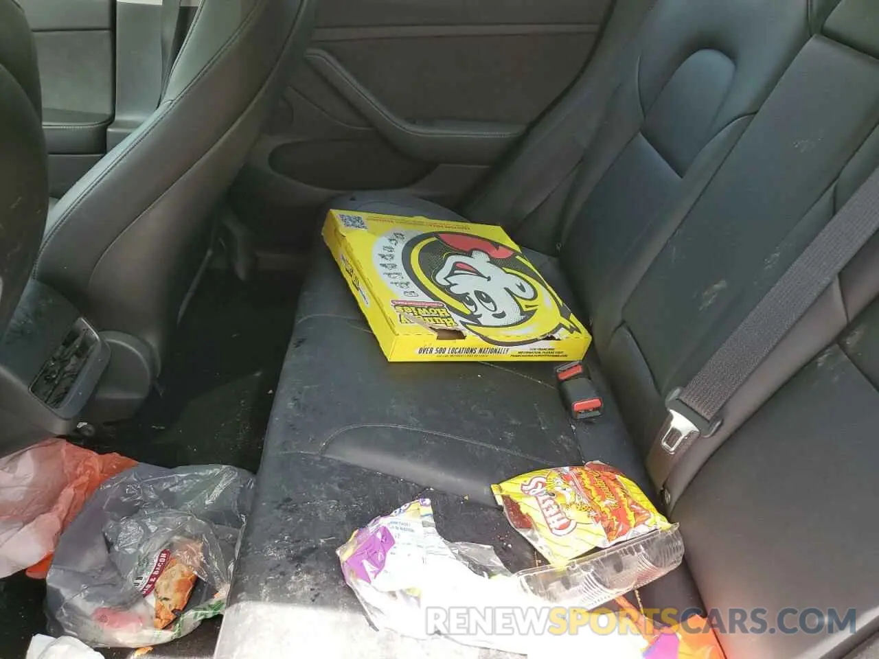 10 Photograph of a damaged car 5YJ3E1EC0NF261869 TESLA MODEL 3 2022