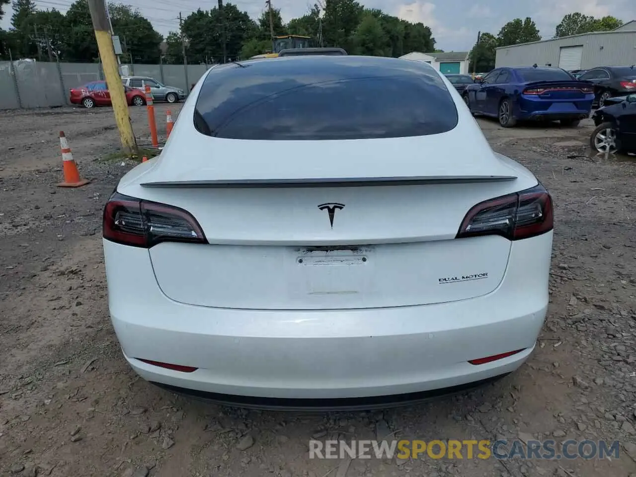 6 Photograph of a damaged car 5YJ3E1EC1NF104528 TESLA MODEL 3 2022