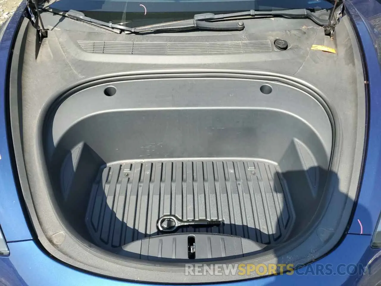 11 Photograph of a damaged car 5YJ3E1EC1NF124116 TESLA MODEL 3 2022