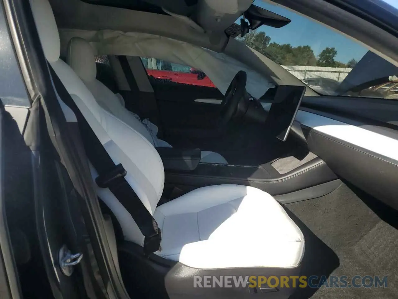 7 Photograph of a damaged car 5YJ3E1EC2NF261811 TESLA MODEL 3 2022