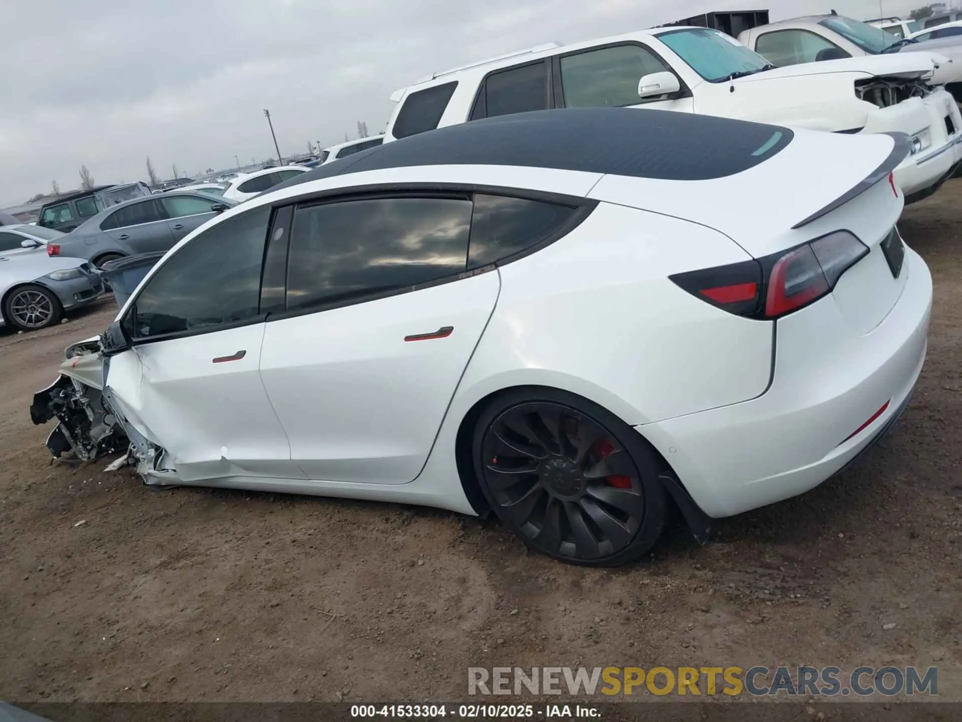14 Photograph of a damaged car 5YJ3E1EC2NF295330 TESLA MODEL 3 2022