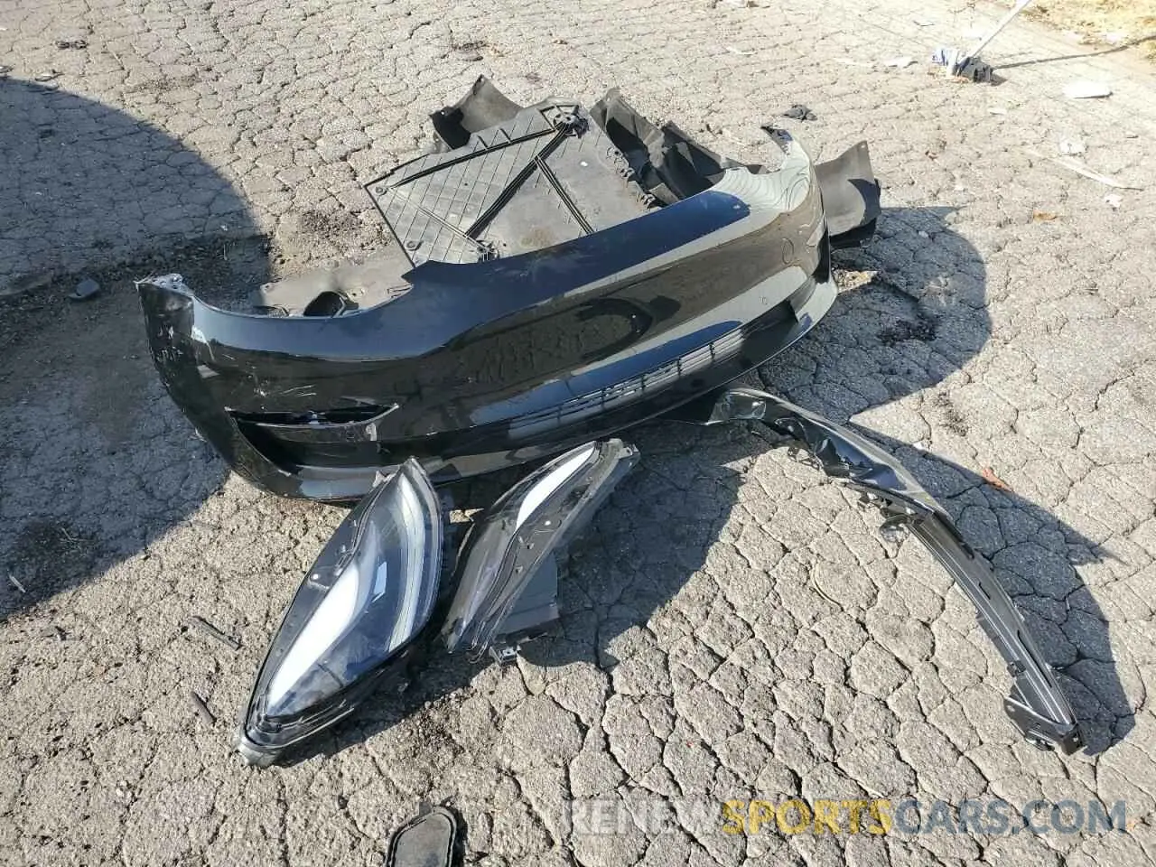 11 Photograph of a damaged car 5YJ3E1EC2NF342680 TESLA MODEL 3 2022