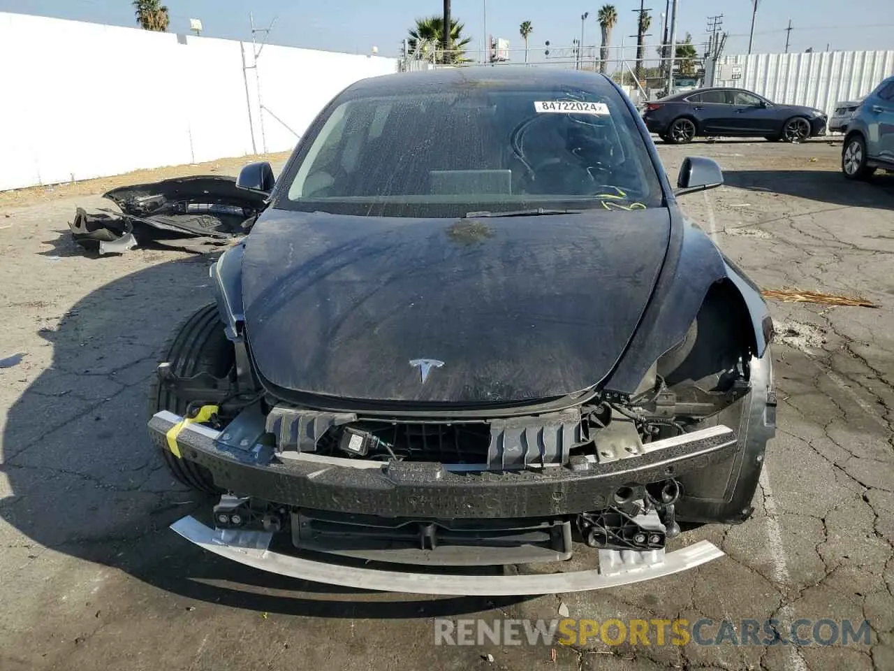 4 Photograph of a damaged car 5YJ3E1EC2NF342680 TESLA MODEL 3 2022