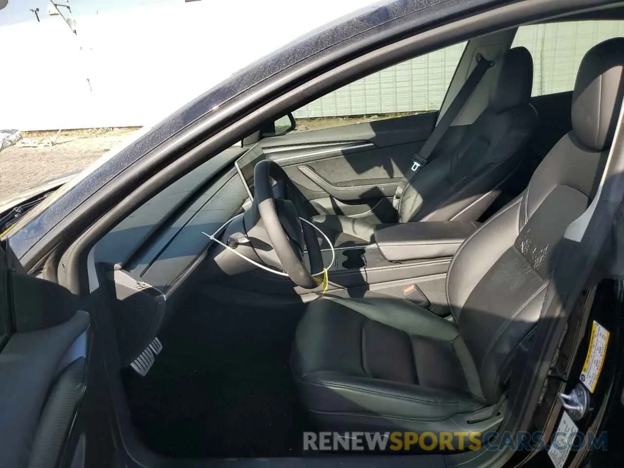 6 Photograph of a damaged car 5YJ3E1EC2NF342680 TESLA MODEL 3 2022