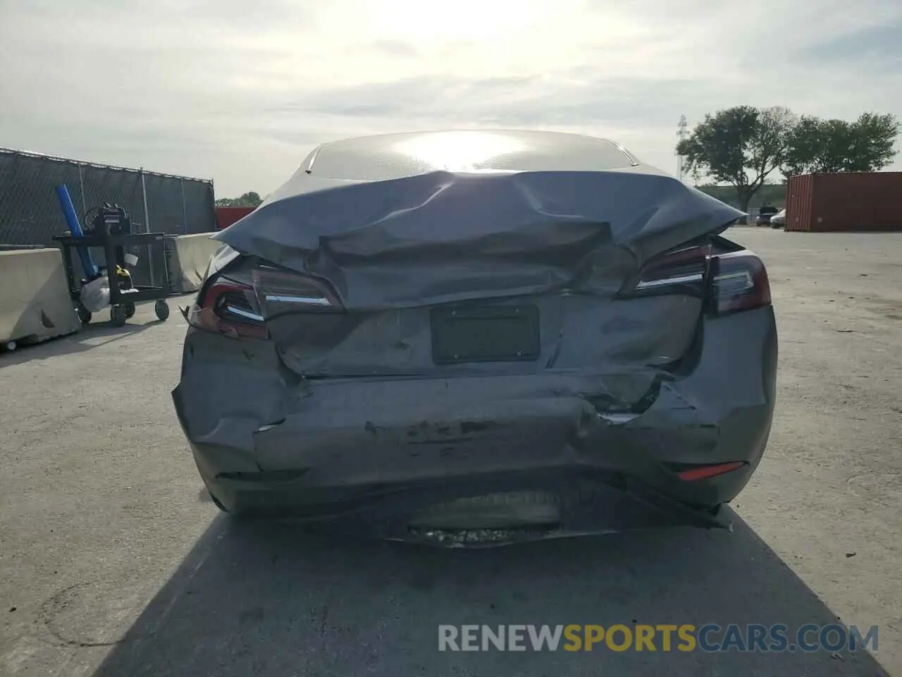 6 Photograph of a damaged car 5YJ3E1EC3NF128202 TESLA MODEL 3 2022
