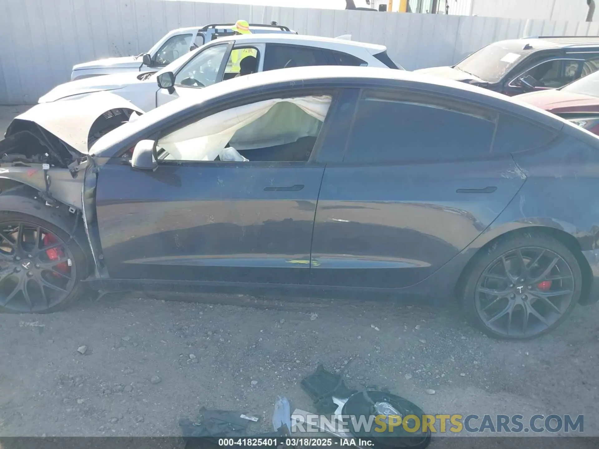 14 Photograph of a damaged car 5YJ3E1EC3NF194197 TESLA MODEL 3 2022