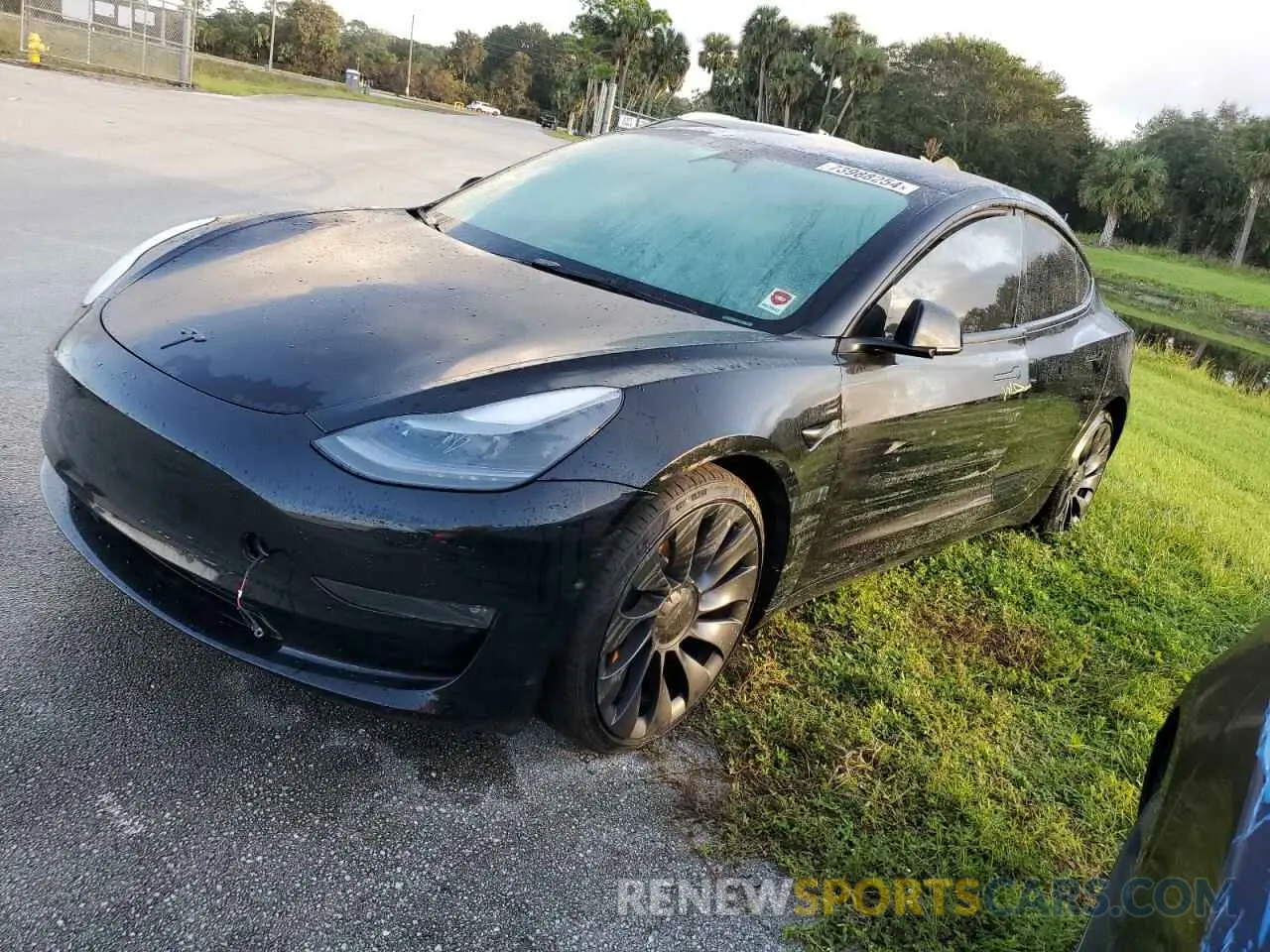 1 Photograph of a damaged car 5YJ3E1EC3NF254723 TESLA MODEL 3 2022