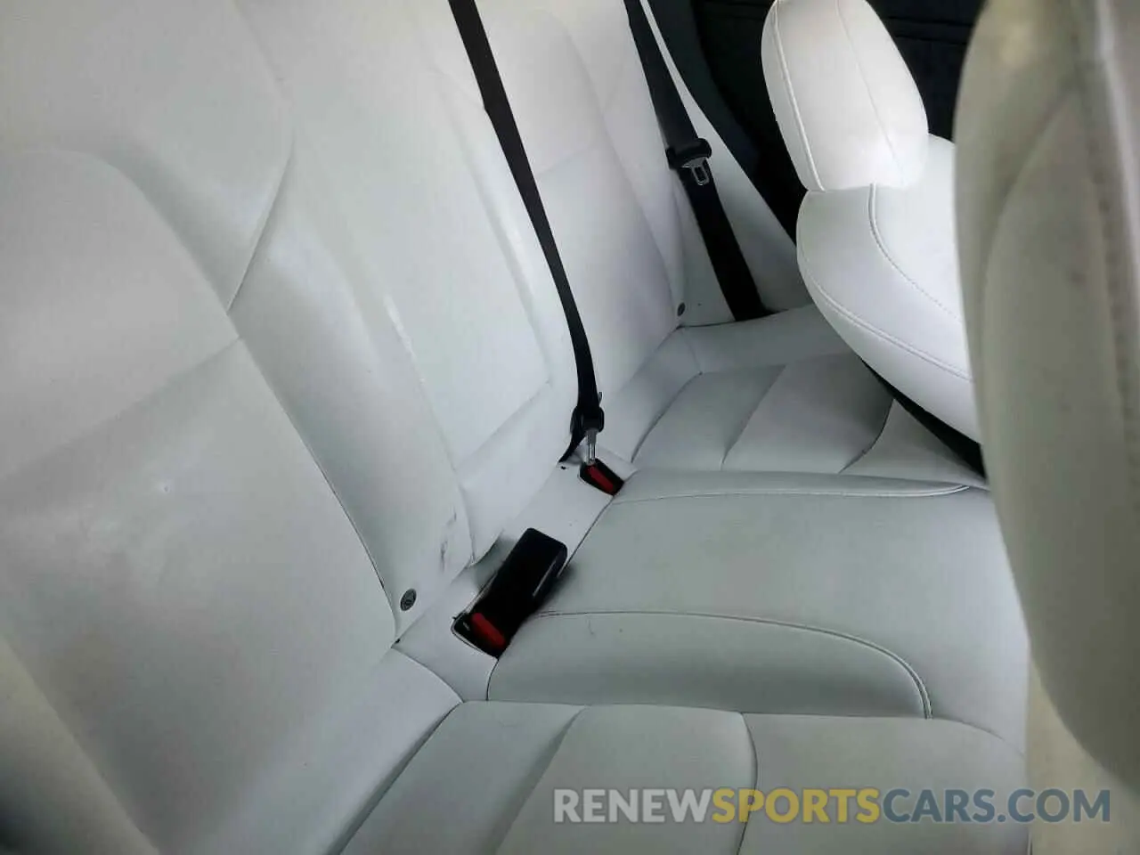 10 Photograph of a damaged car 5YJ3E1EC3NF254723 TESLA MODEL 3 2022