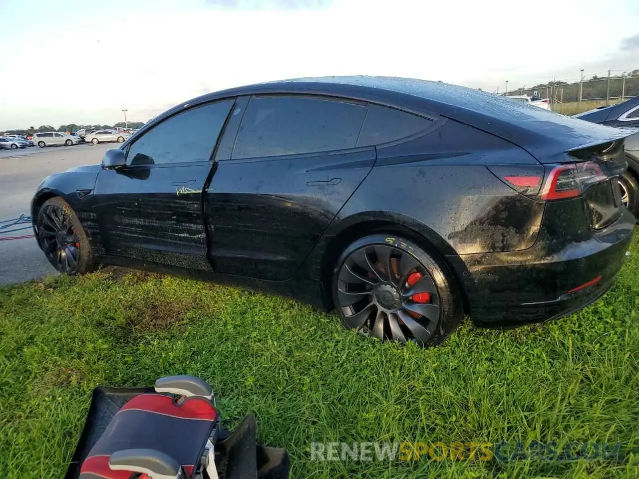 2 Photograph of a damaged car 5YJ3E1EC3NF254723 TESLA MODEL 3 2022