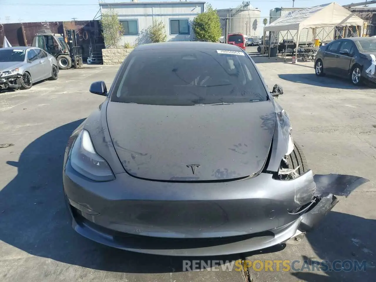 5 Photograph of a damaged car 5YJ3E1EC3NF254737 TESLA MODEL 3 2022