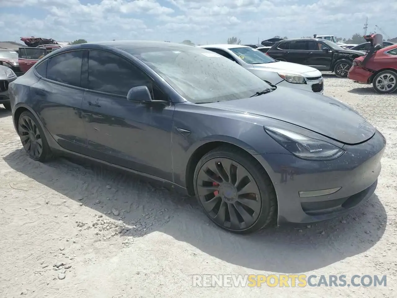 4 Photograph of a damaged car 5YJ3E1EC3NF273790 TESLA MODEL 3 2022