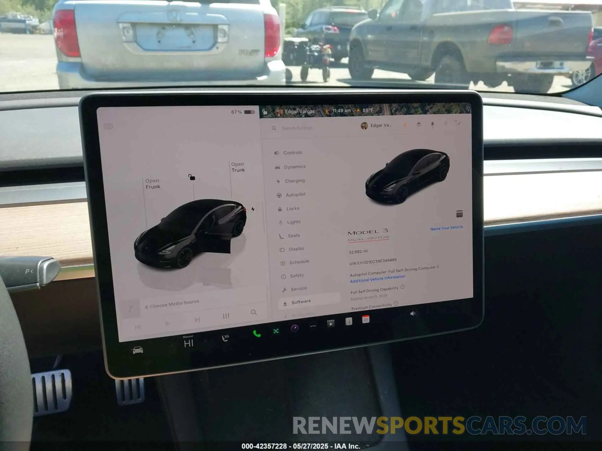 18 Photograph of a damaged car 5YJ3E1EC3NF348486 TESLA MODEL 3 2022