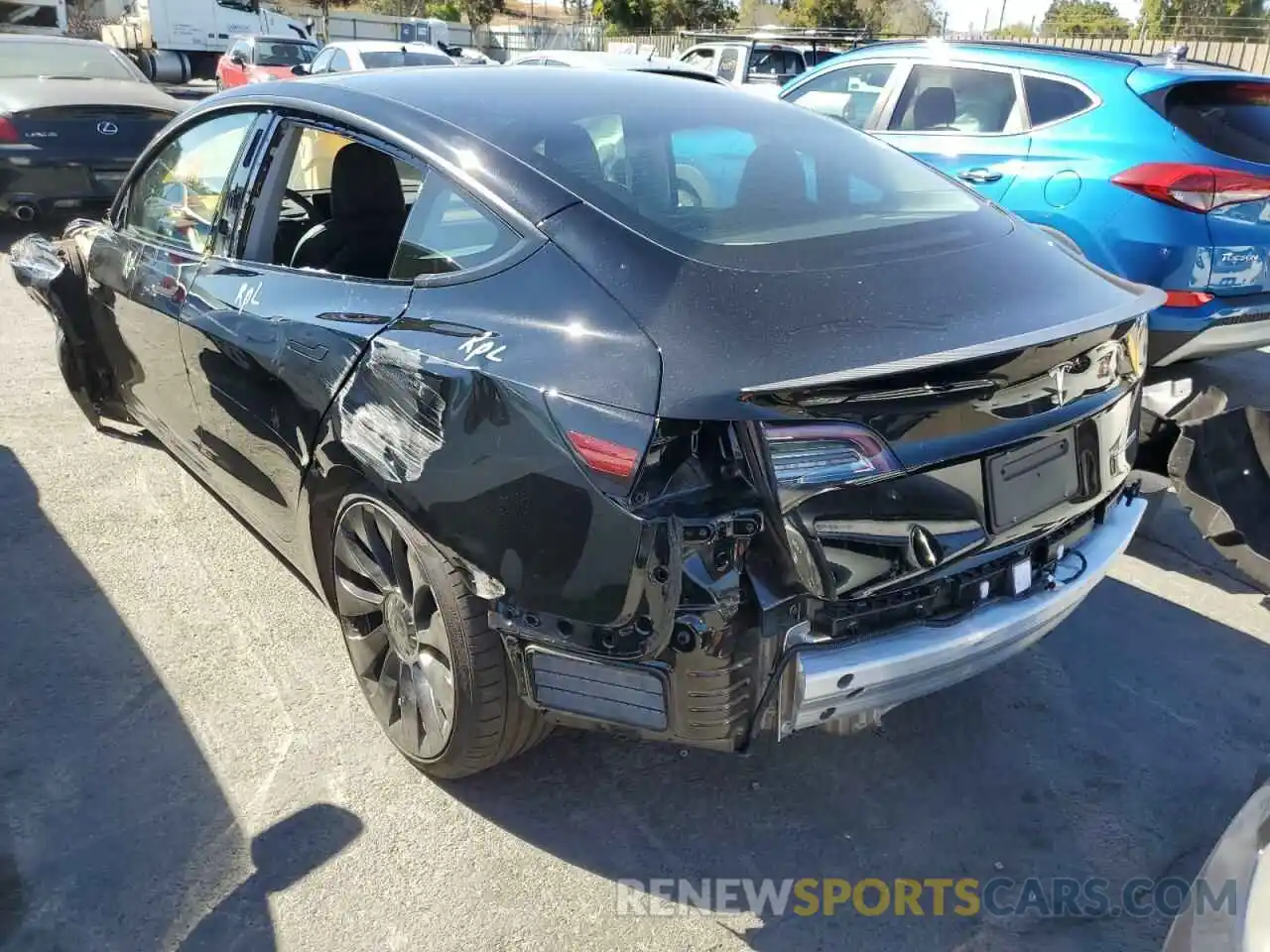 3 Photograph of a damaged car 5YJ3E1EC4NF130430 TESLA MODEL 3 2022