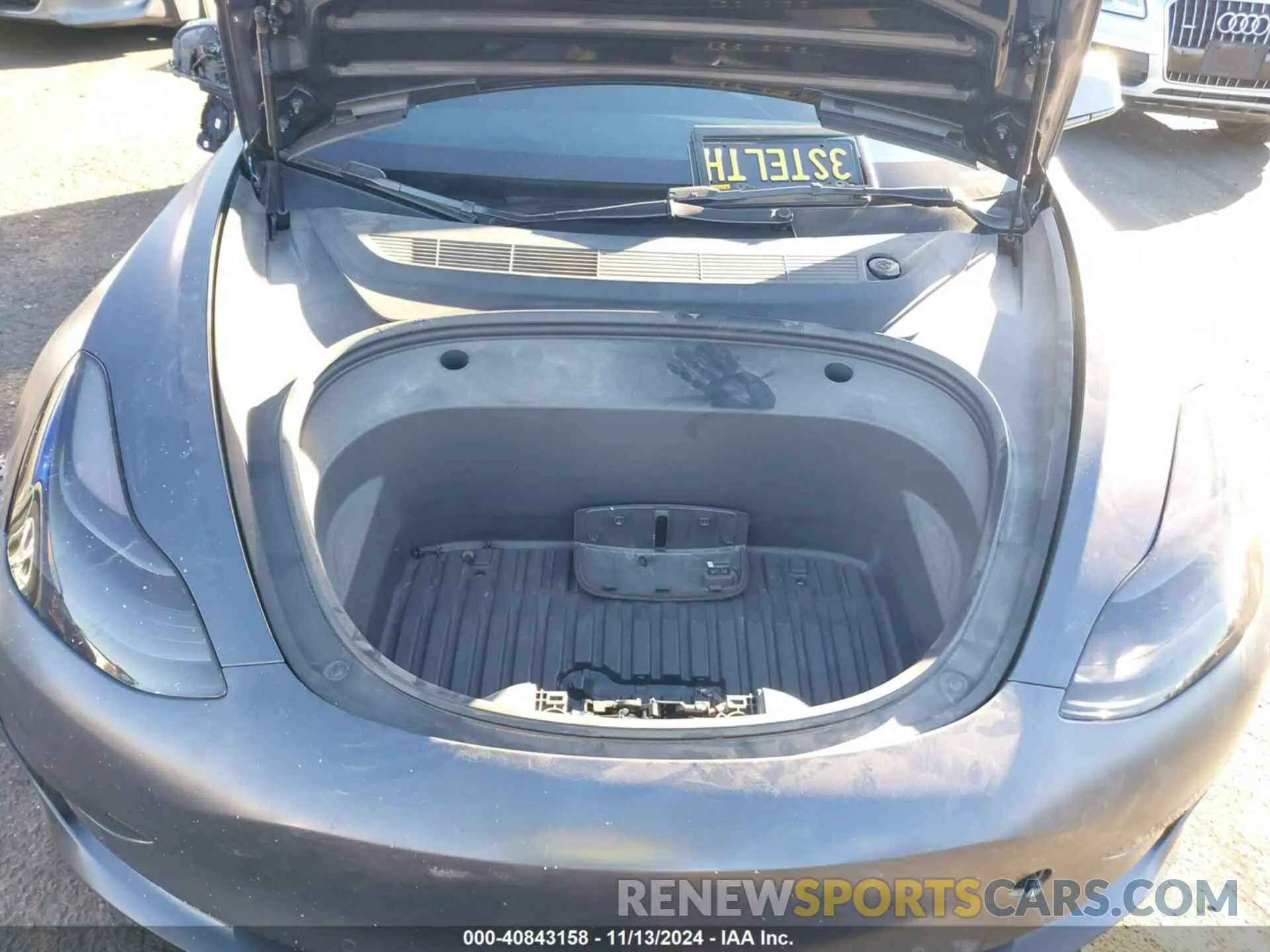 10 Photograph of a damaged car 5YJ3E1EC4NF265813 TESLA MODEL 3 2022