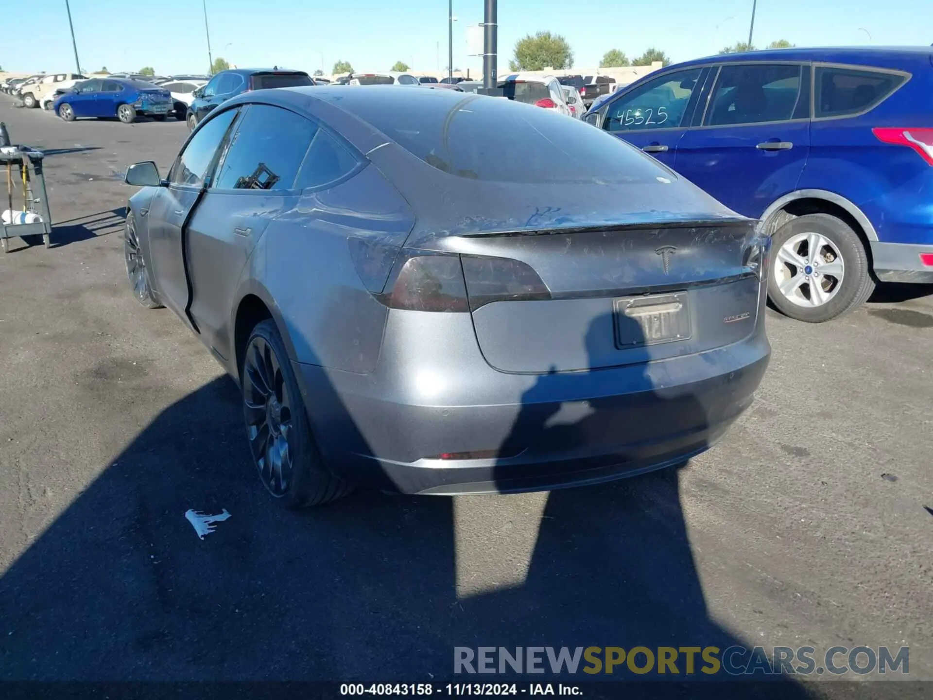 3 Photograph of a damaged car 5YJ3E1EC4NF265813 TESLA MODEL 3 2022