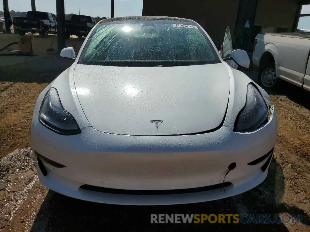 5 Photograph of a damaged car 5YJ3E1EC4NF269389 TESLA MODEL 3 2022