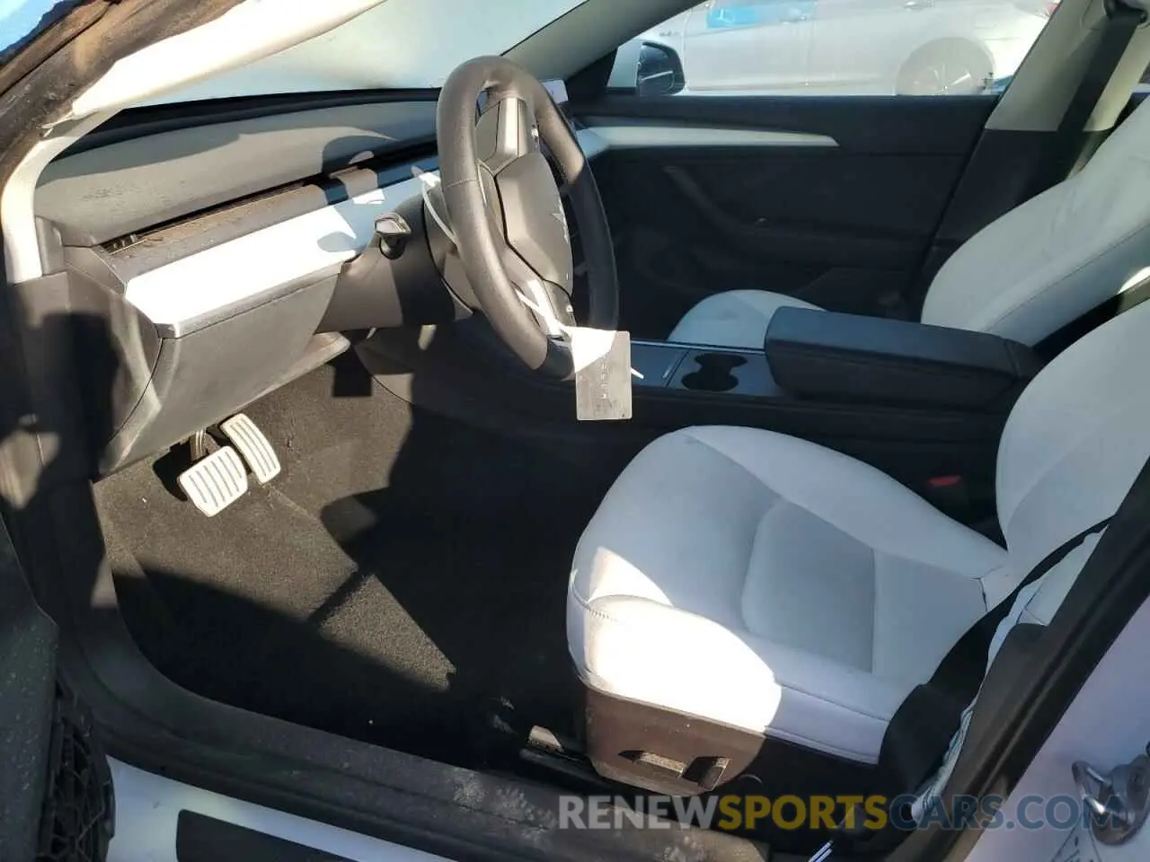 7 Photograph of a damaged car 5YJ3E1EC4NF269389 TESLA MODEL 3 2022