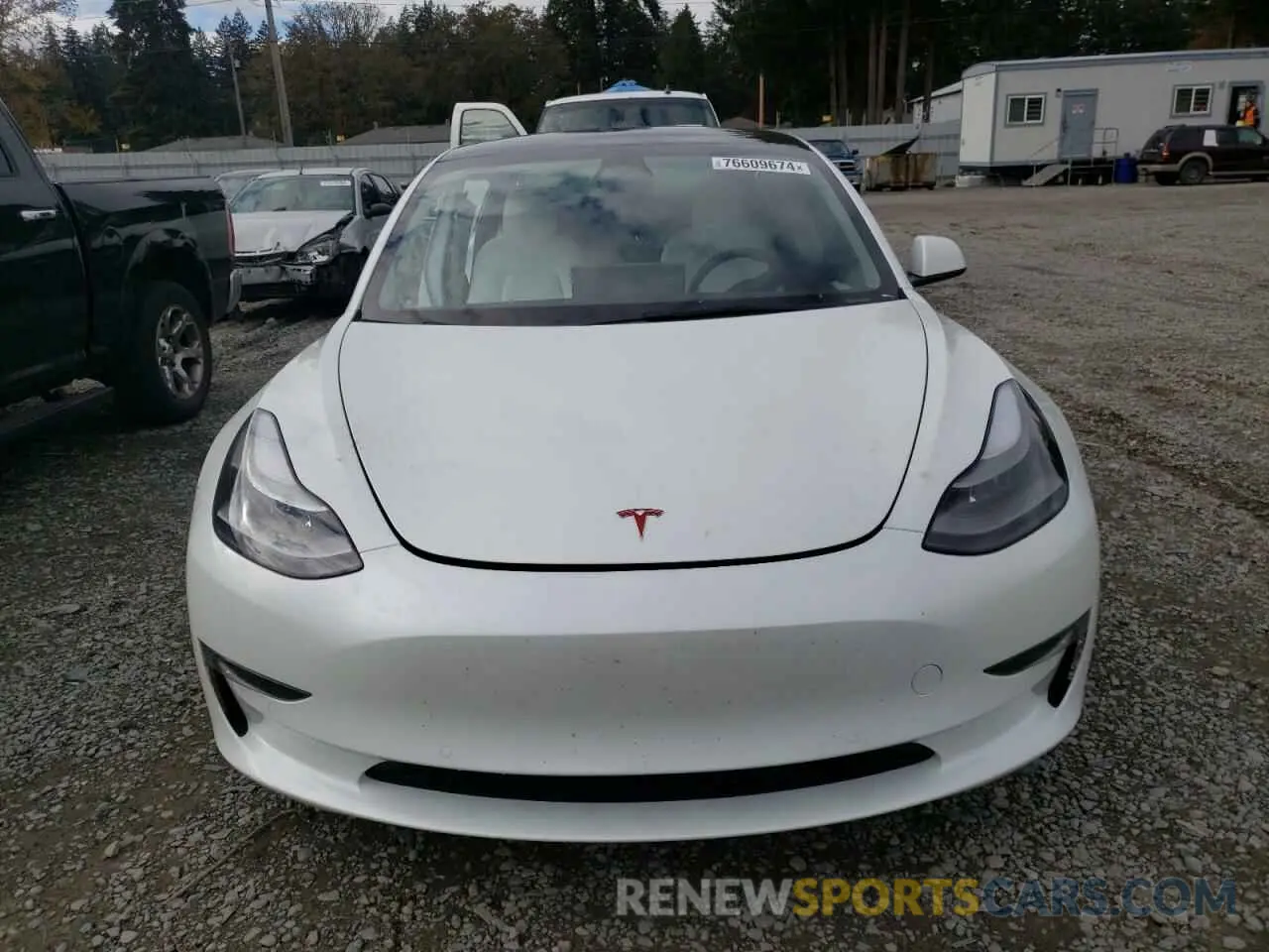 5 Photograph of a damaged car 5YJ3E1EC4NF293417 TESLA MODEL 3 2022