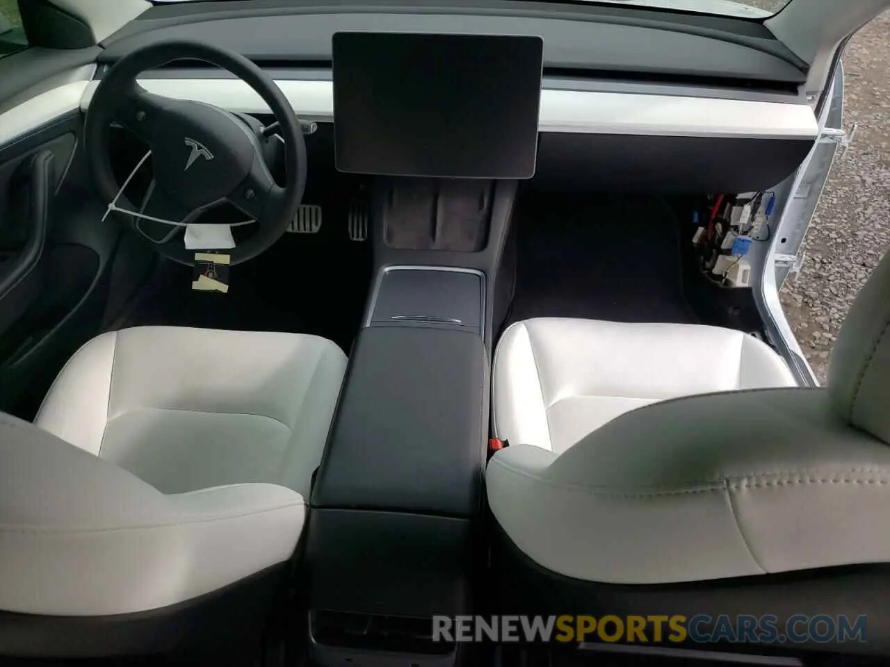8 Photograph of a damaged car 5YJ3E1EC4NF293417 TESLA MODEL 3 2022