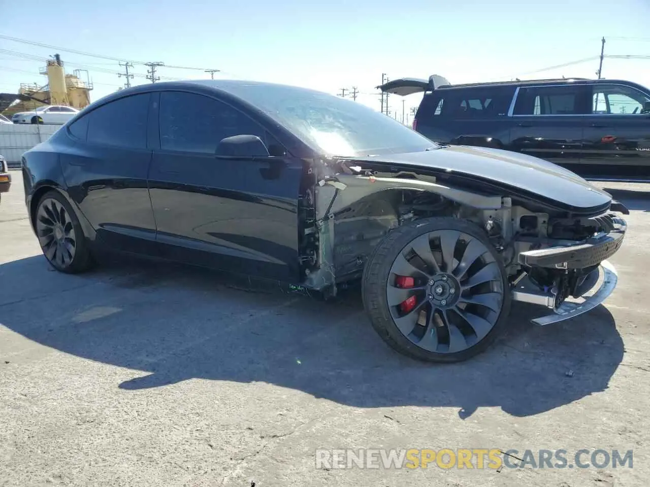 4 Photograph of a damaged car 5YJ3E1EC4NF359125 TESLA MODEL 3 2022