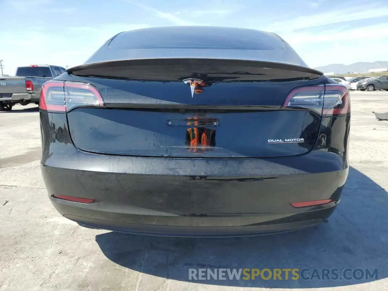 6 Photograph of a damaged car 5YJ3E1EC4NF359125 TESLA MODEL 3 2022