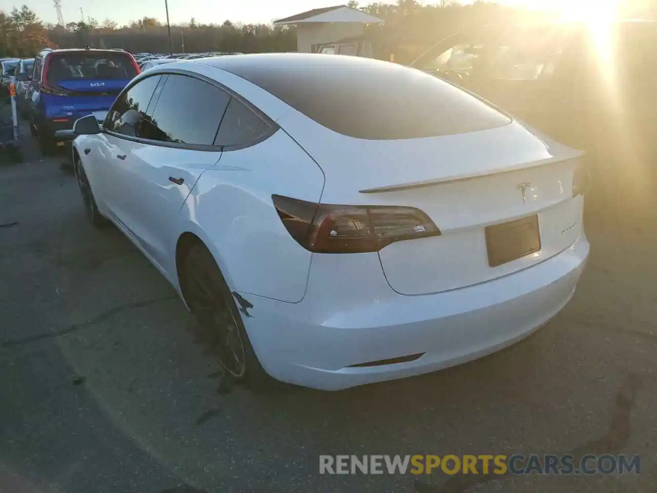 3 Photograph of a damaged car 5YJ3E1EC5NF344147 TESLA MODEL 3 2022